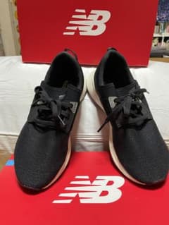 New Balance 黒 スニーカー 23.5のサムネイル