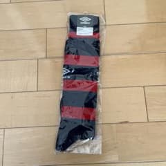 umbro ストライプソックス 黒/赤のサムネイル