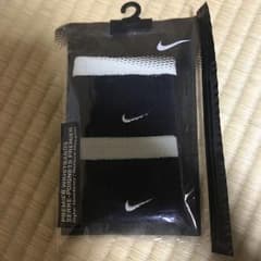 NIKE ナイキ リストバンドのサムネイル