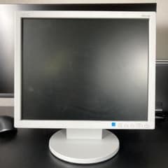 【期間限定値下げ中】NEC 17インチディスプレイのサムネイル