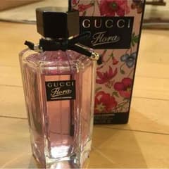 【専用】GUCCI  香水flora 100mlのサムネイル