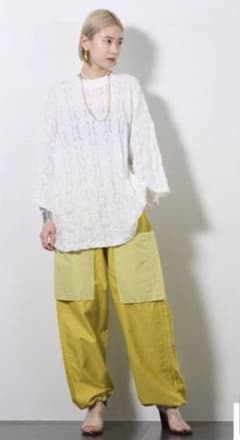 【pan様専用】LACE Tシャツ（White）のサムネイル