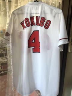 カープ  小窪選手 レプリカユニフォームのサムネイル