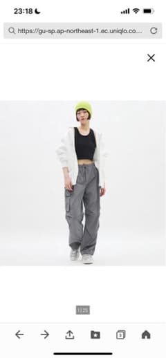 ジーユー　パラシュートカーゴパンツ　S グレー　着画ありのサムネイル