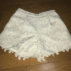 レース ショートパンツのサムネイル