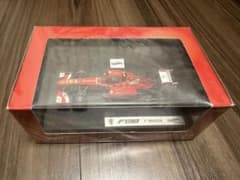 Ferrari F138 F. MASSA ミニカー 1:43のサムネイル