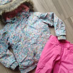 BURTON　花柄ウエア上下セットのサムネイル