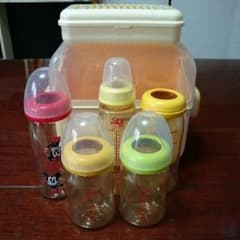 レンジ哺乳類消毒器＆ほ乳瓶５本セット☆のサムネイル