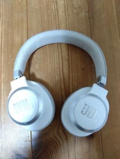 【中古】JBLヘッドホンLIVE770NCのサムネイル