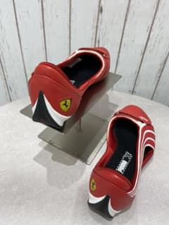 プーマ×フェラーリ　バレリーナフラットシューズのサムネイル