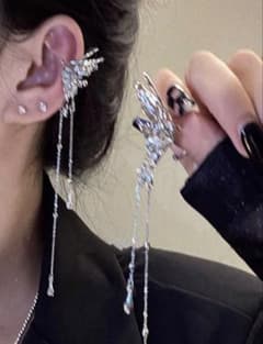 蝶 シルバー イヤーカフ 2個(左右) エレガントなバタフライタッセル