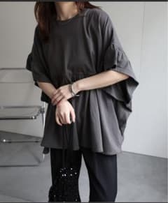 ペプラムフリルTシャツ / フレンチスリーブフリルプルオーバーのサムネイル