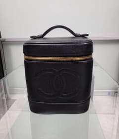 【美品】CHANEL シャネル バニティバッグ キャビアスキン ブラックのサムネイル