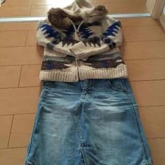 ニット、ジーンズスカート 値下げ〜のサムネイル