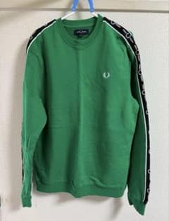 FRED PERRY トレーナーのサムネイル