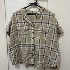 ベージュ チェック柄 半袖シャツ ブラウス