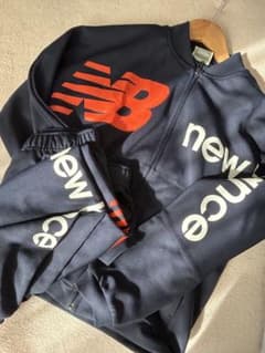 new balance ネイビー ジャージセットのサムネイル