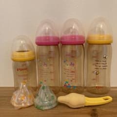 ピジョン　母乳実感プラスチック哺乳瓶　乳首（新品）　洗浄スポンジ付きのサムネイル
