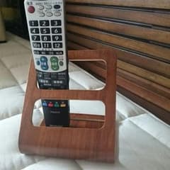 パンダ様専用**  リモコンスタンド 木製、木目調のサムネイル
