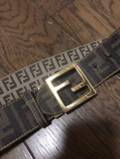 FENDI 中古品 ベルトのサムネイル