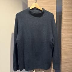 UNIQLO Mサイズ クルーネックセーター ダークグレーのサムネイル