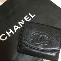 正規品  シャネル  二つ折り財布のサムネイル