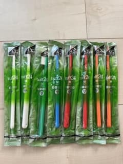 【専用】歯ブラシ　tuft24 M ミディアム 8本セットのサムネイル