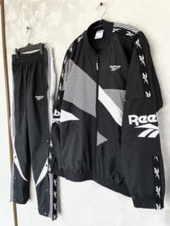 完売品！レア リーボック ベクター ジャケット パンツ 上下 M 黒 新品+ 