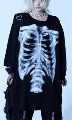 Gamchu【ガムチュ】『hone no 出番です』レントゲンBIGtシャツ 黒 Gamchu【ガムチュ】『hone no 出番です』レントゲンBIGtシャツ