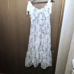 花柄キャミワンピース ホワイトのサムネイル