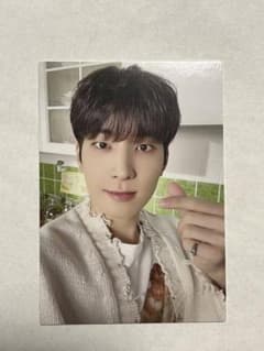 ウォヌ SEVENTEEN HOME プルオーバーのサムネイル