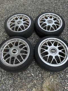 希少ワイザーBBS 17インチ 中古品　PCD100&114.3 4穴のサムネイル