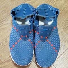 Nike スニーカーのサムネイル
