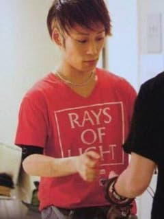 UVERworld uver takuya∞ 着用 tシャツのサムネイル