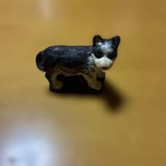 値下げしました‼︎ 犬フィギュア カプセルトイのサムネイル