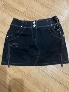 インナー付き　ロゴプリント黒スカートのサムネイル