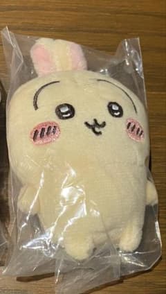 ちいかわ うさぎ おすわりぬいぐる2のサムネイル