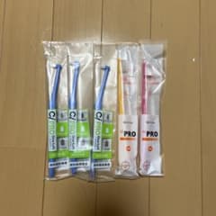 歯ブラシ、歯間ブラシのサムネイル
