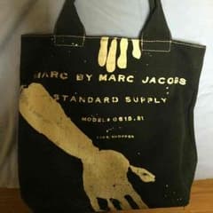MARC JACOBSのサムネイル