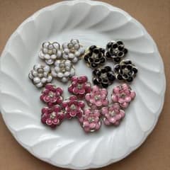 お花のハンドメイドパーツ・チャームのサムネイル