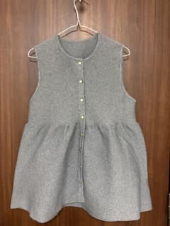 グレイル　グレー ベストのサムネイル