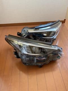 インプレッサ クロストレック GUD GUE 純正 右 ヘッドライト 4A インプレッサ クロストレック GUD GUE 純正 左 右 ヘッドライト 4A