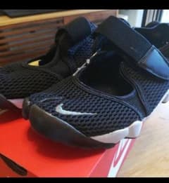 【新品未使用】NIKE ナイキ　エアリフト　23センチのサムネイル