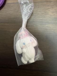 【最終値下げ】サンリオキャラクターズ　ミニチュアチャームのサムネイル