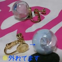 ガラスドーム※リメイク用部品※ガラスドームイヤリング 花びらのサムネイル