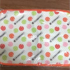 新品 ル・クルーゼ 水切りマットのサムネイル