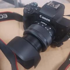 Canon EOS KissM　レンズ15-45　美品のサムネイル