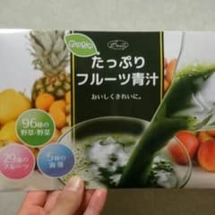 たっぷりフルーツ青汁のサムネイル