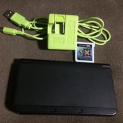 ⭐️new 3DS  ブラック 中古美品！充電器&ソフトあり⭐️のサムネイル