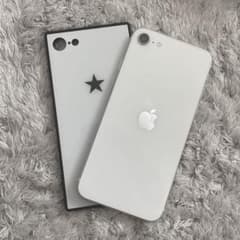 【のーちゃん様専用】iPhone SE 第2世代 64GB SIMフリーのサムネイル